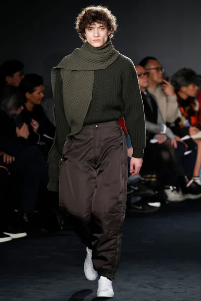 Look 9